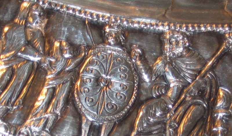 Musee. Detail du plateau d.Achille.jpg